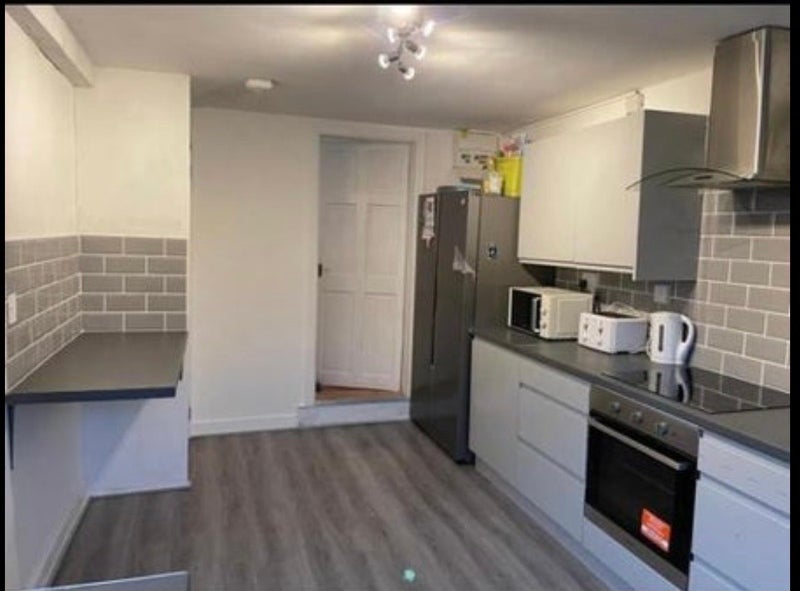 Room Wilbraham Road in Manchester