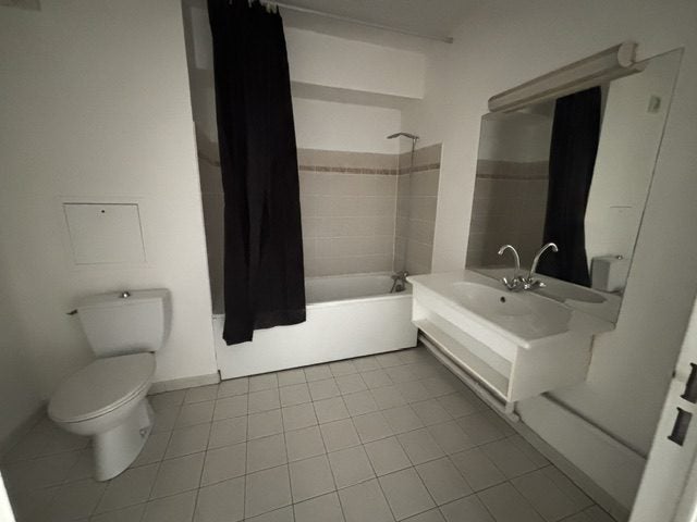 Appartement Rue du Col de Dyane à Montigny-le-Bretonneux