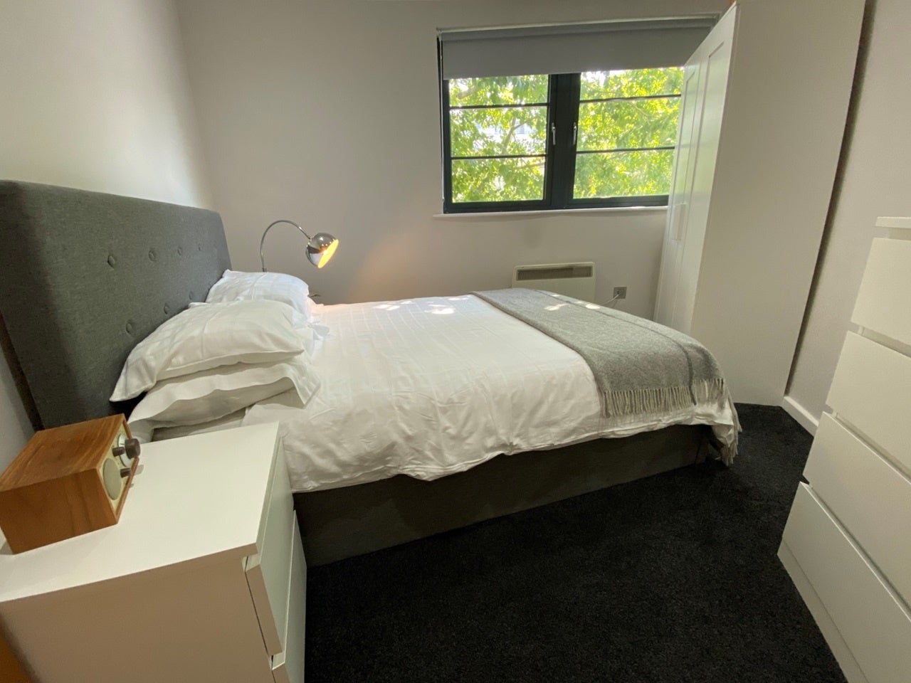 Flat Grange Road in Greater London