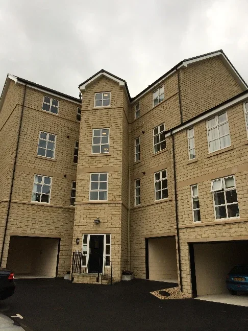 Flat Woodsley Fold in Bradford
