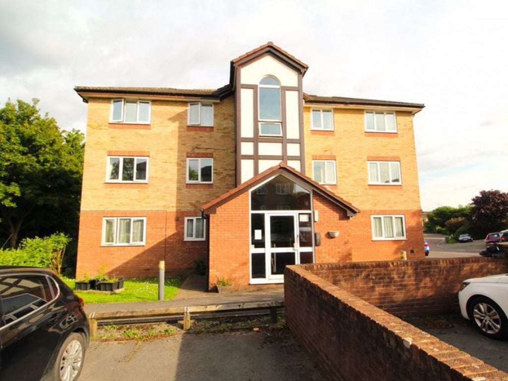 Flat Palmers Leaze in Bristol