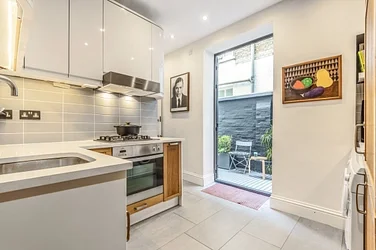 Flat Penton Place in Greater London