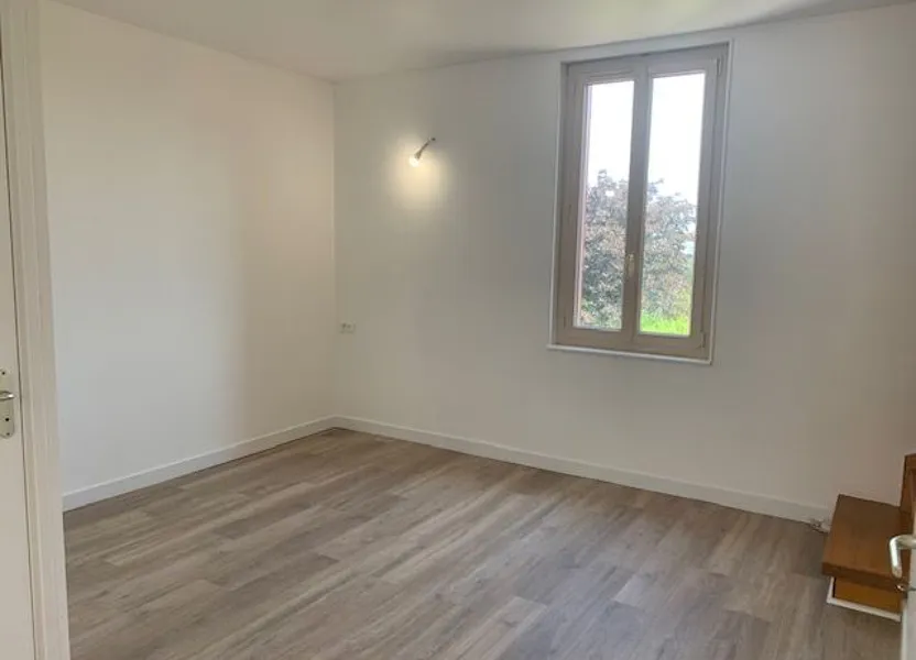 Maison Rue de Bourgogne à Le Breuil