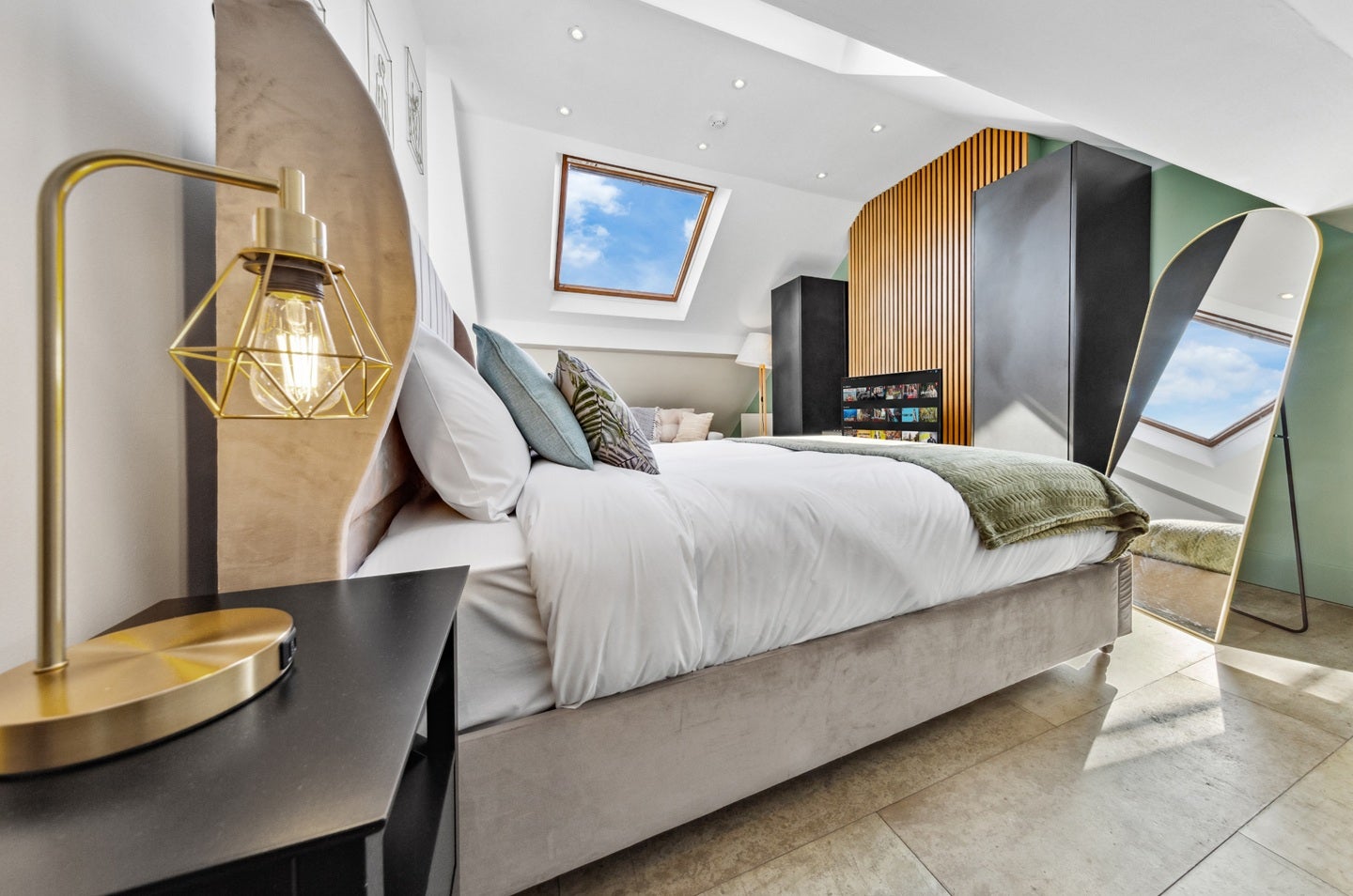Flat Great Sutton Street in Greater London