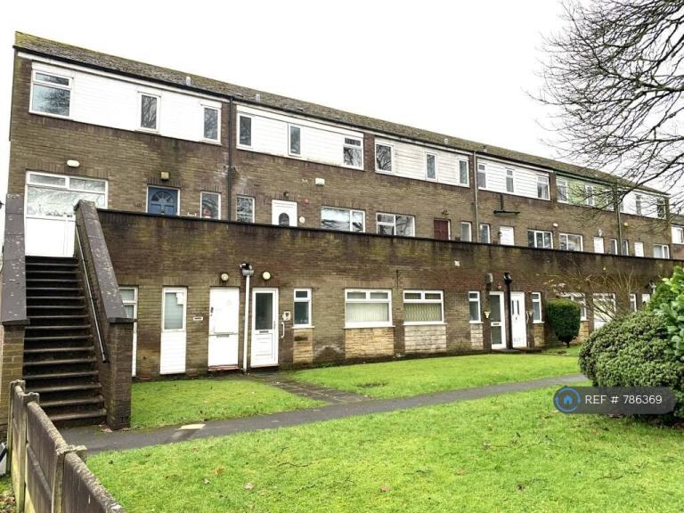 House Pendle Court in Bolton