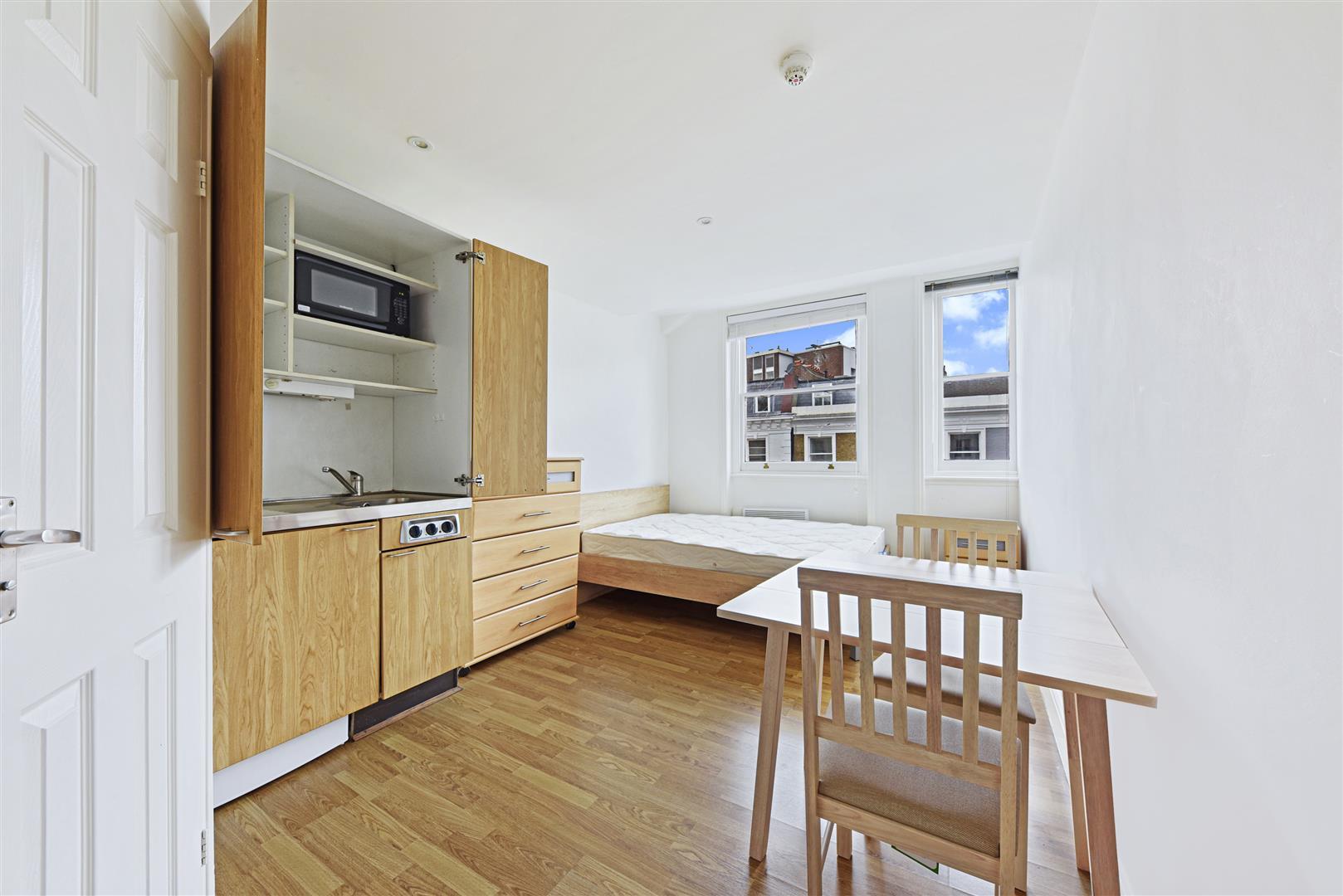 Flat Collingham Place in Greater London