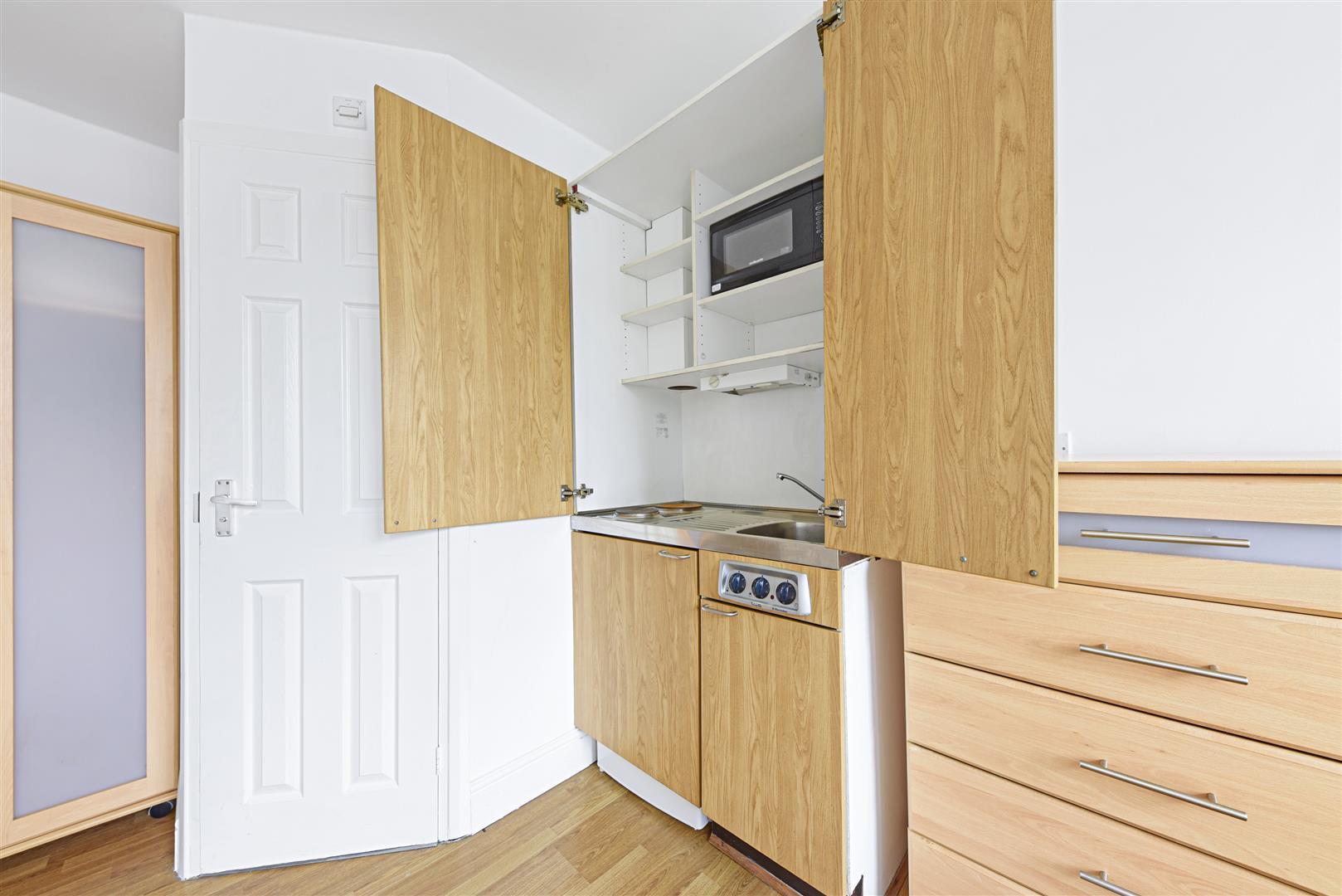 Flat Collingham Place in Greater London