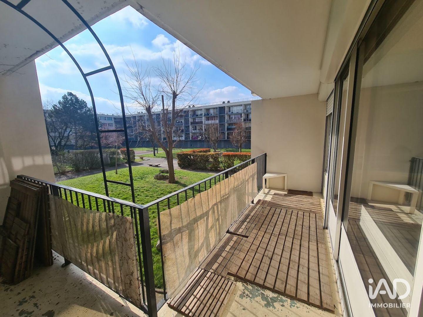 Appartement Avenue Winston Churchill à Villeneuve-Saint-Georges