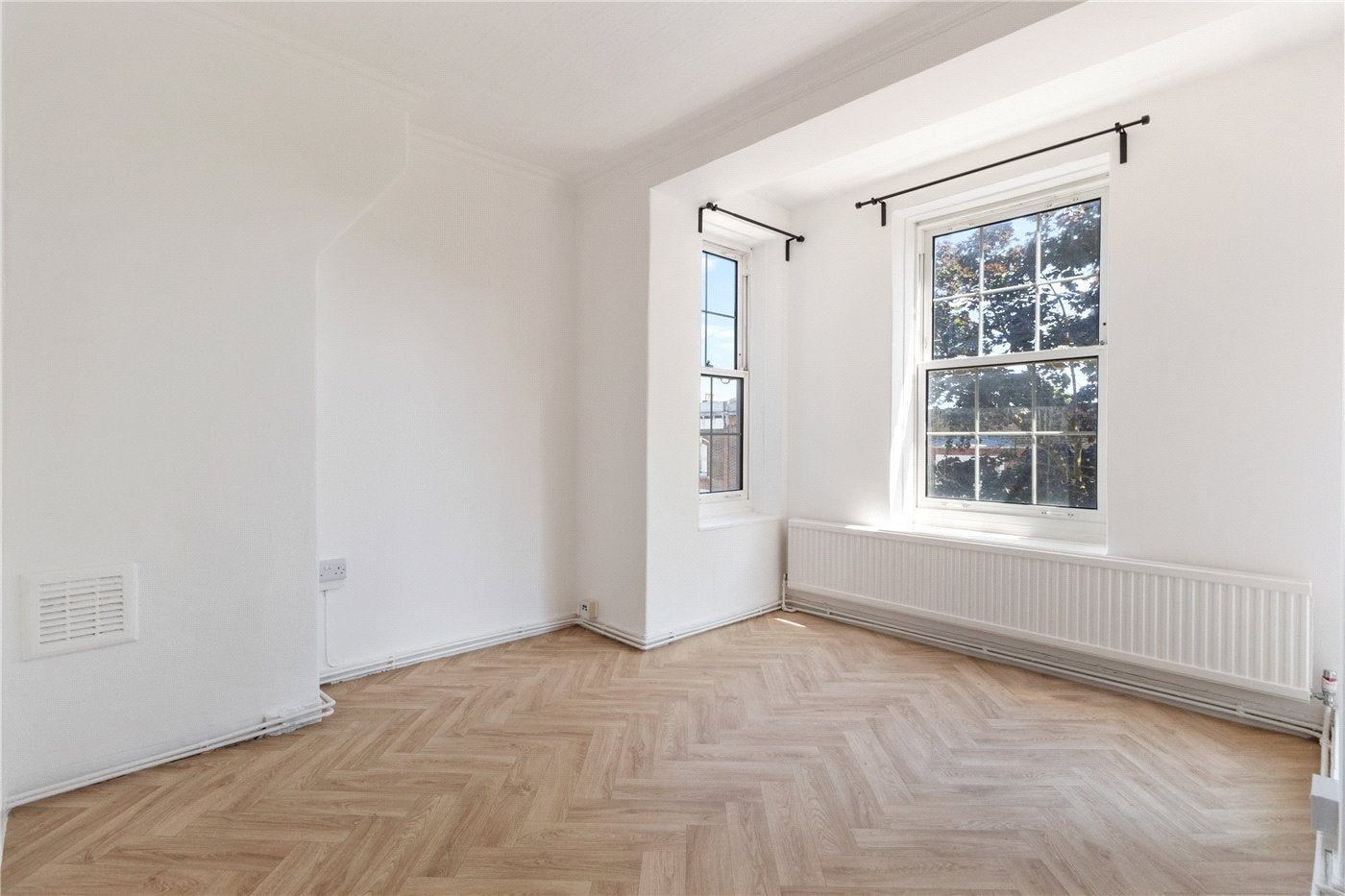 Flat Clarence Road in Greater London