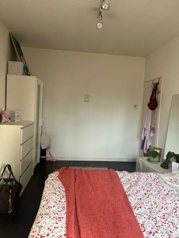Room Bevenden Street in Greater London