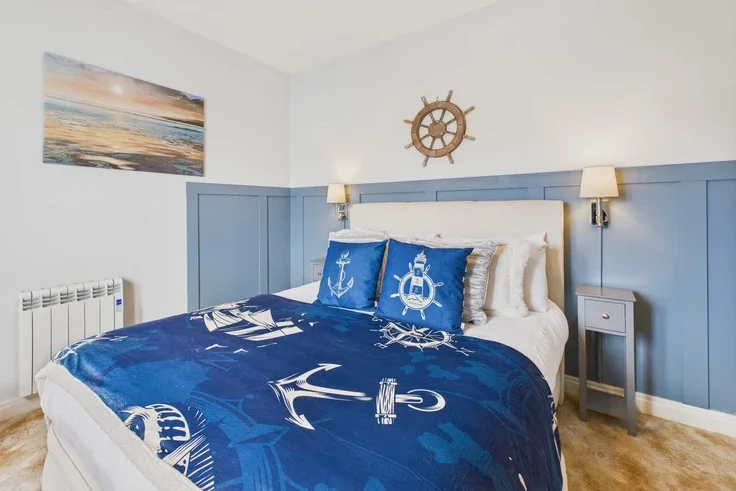 Flat Whitehall Landing in Whitby