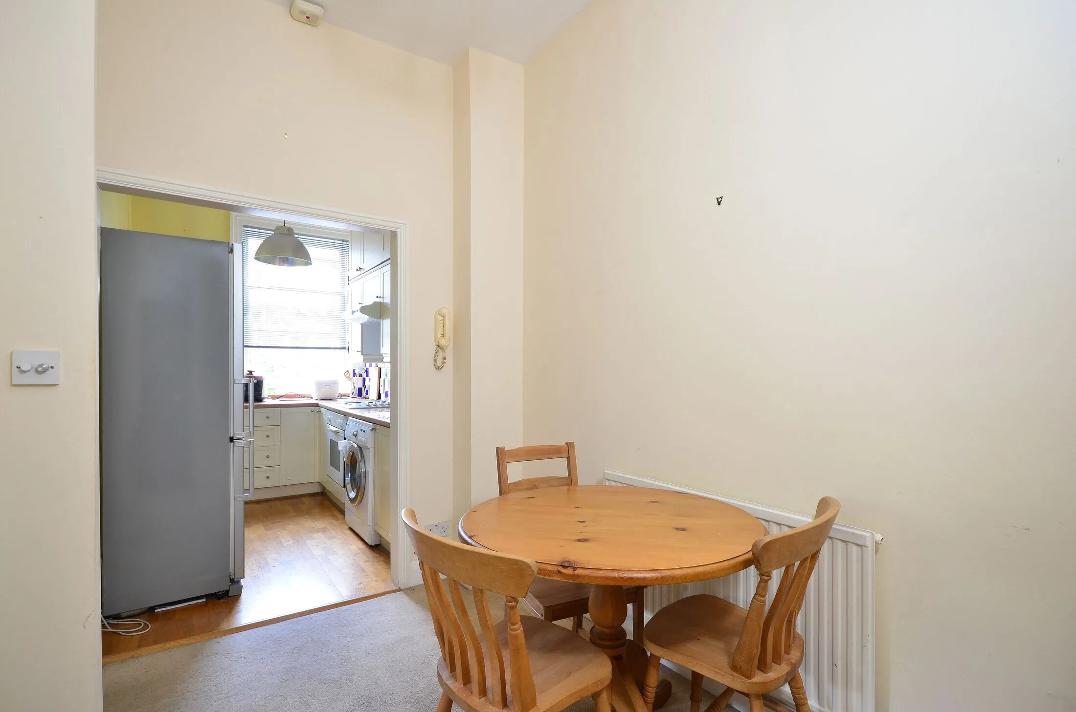 Flat Sulgrave Road in Greater London