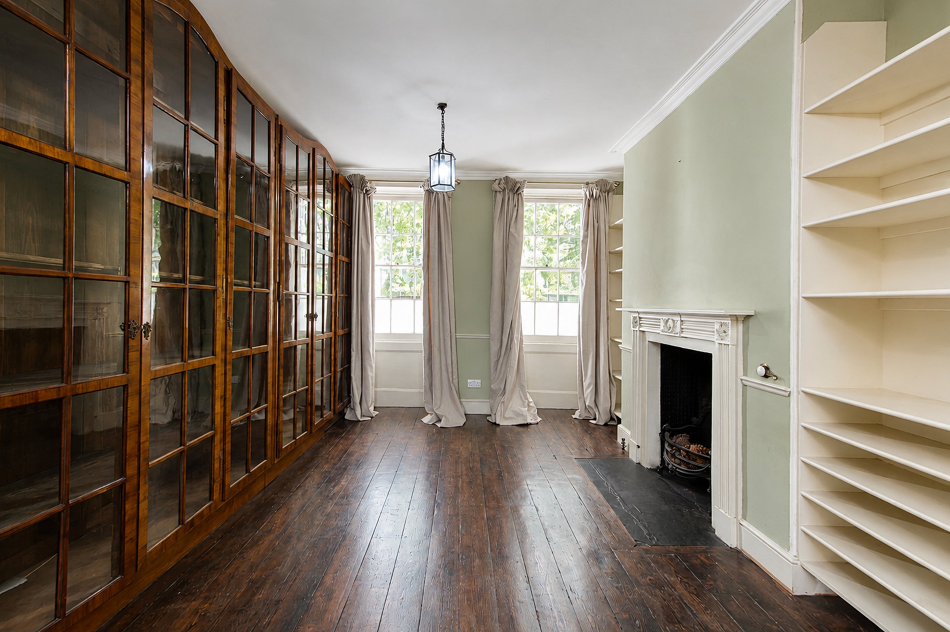 House Addison Bridge Place in Greater London