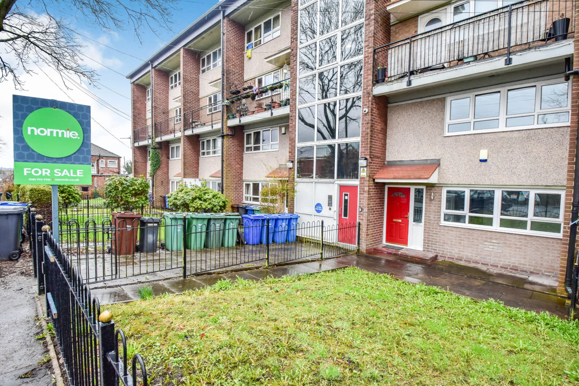 Flat Birkinbrook Close in Whitefield