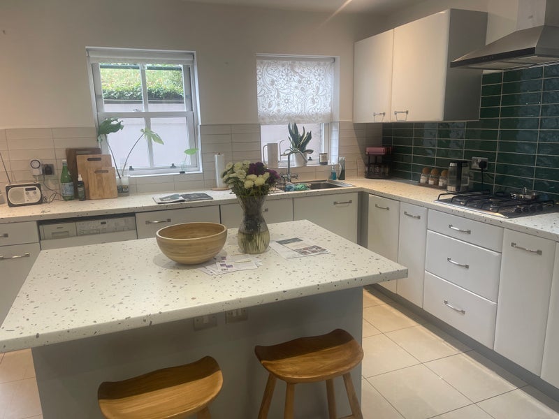 Room Rugby Road in Royal Leamington Spa