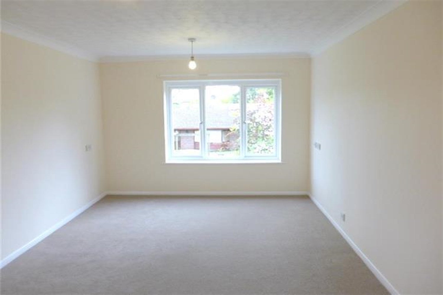 Flat London Road in Clacton-on-Sea