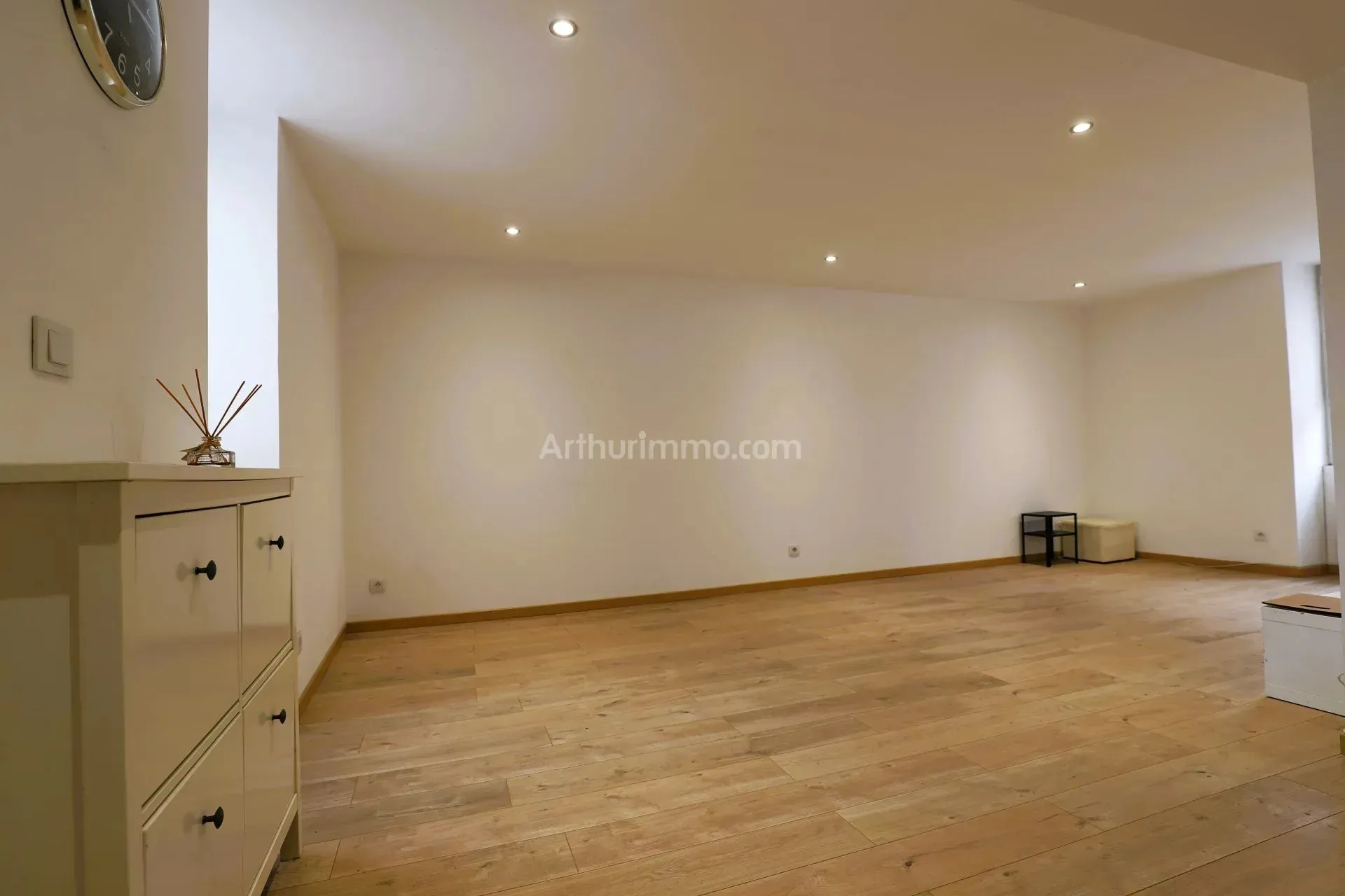 Flat Avenue Paul Vaillant-Couturier in Paray-Vieille-Poste