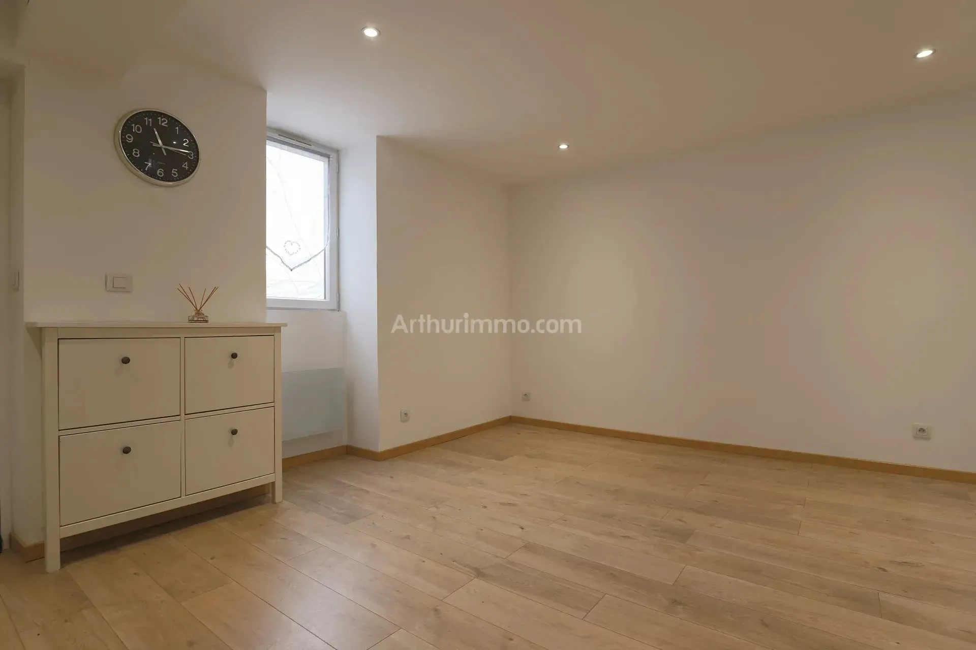 Flat Avenue Paul Vaillant-Couturier in Paray-Vieille-Poste