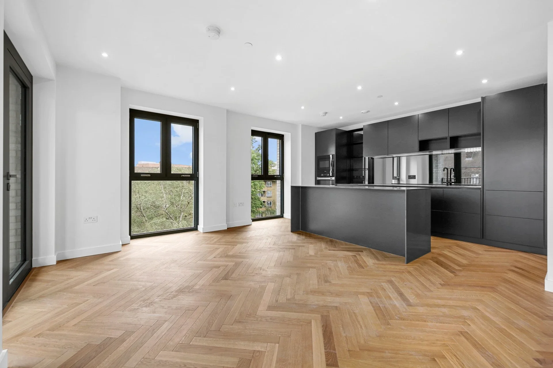 Flat Felar Walk in Greater London