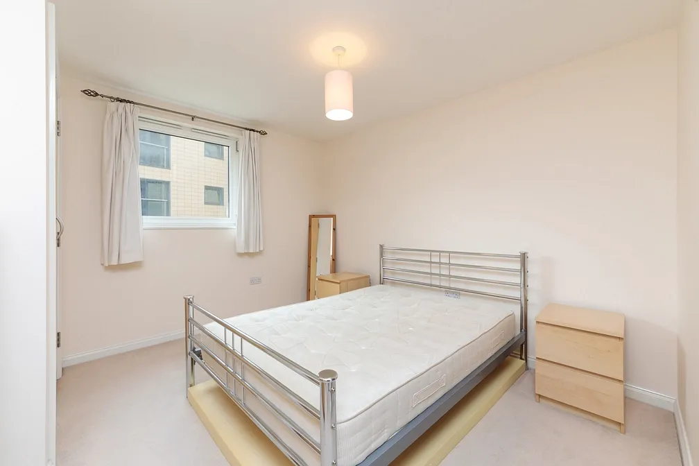Flat Great Dover Street in Greater London