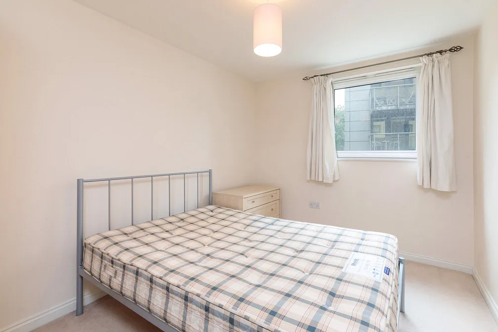 Flat Great Dover Street in Greater London