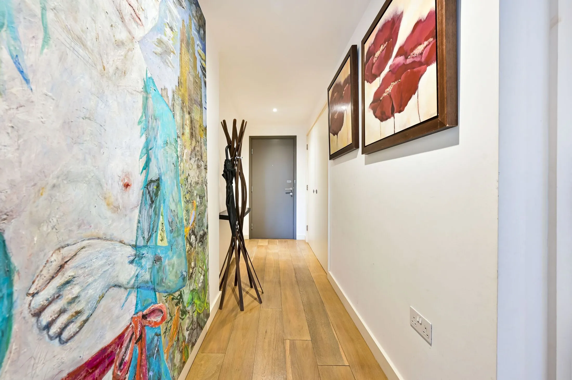 Flat Fulham Road in Greater London