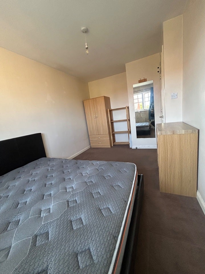 Room Greenhaven Drive in Greater London