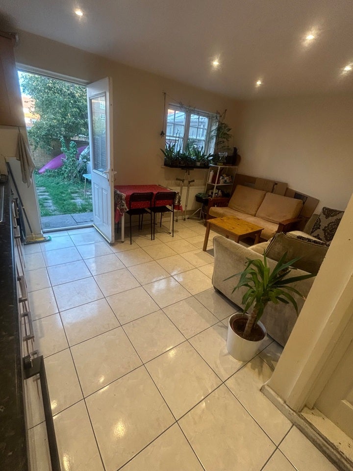 Room Greenhaven Drive in Greater London