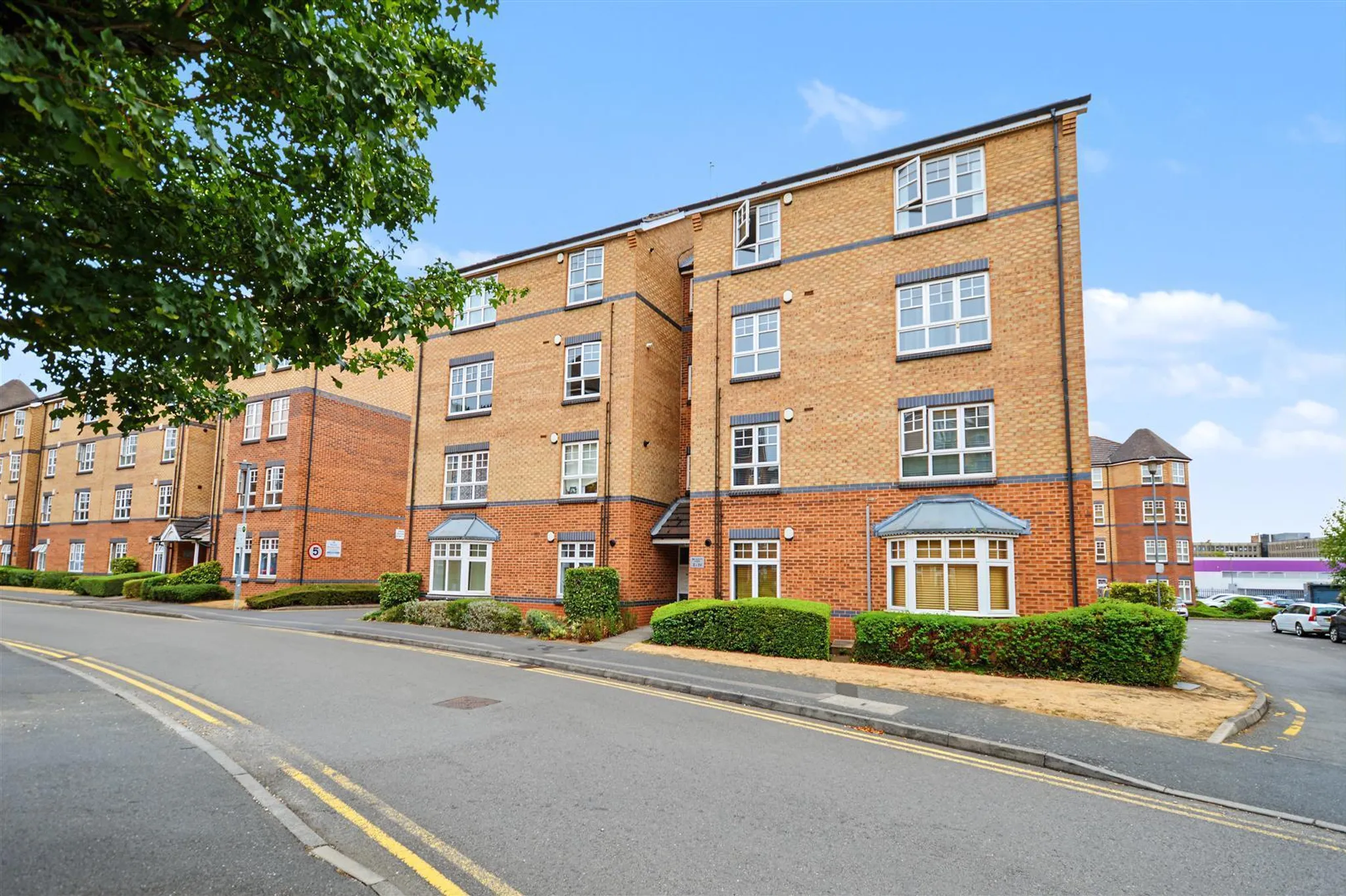 Flat Beckets View in Northampton