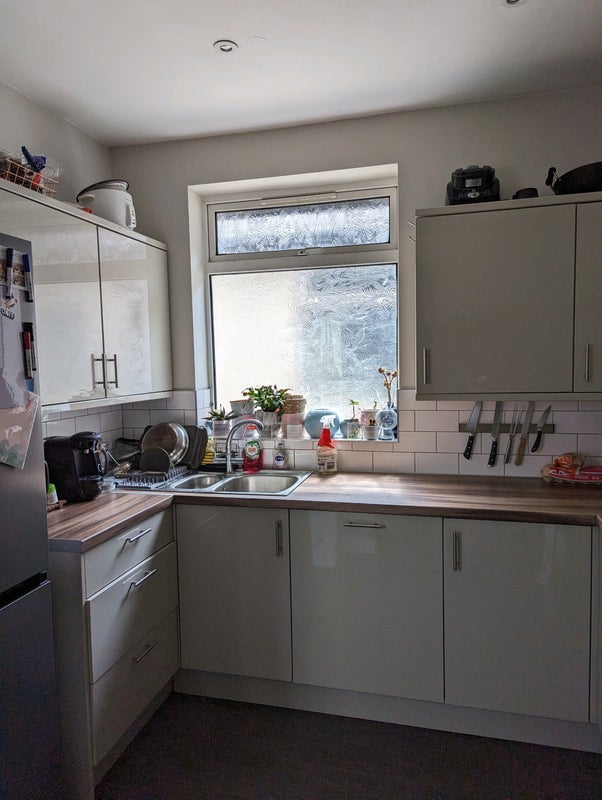 Room Abbeydale Road South in Sheffield