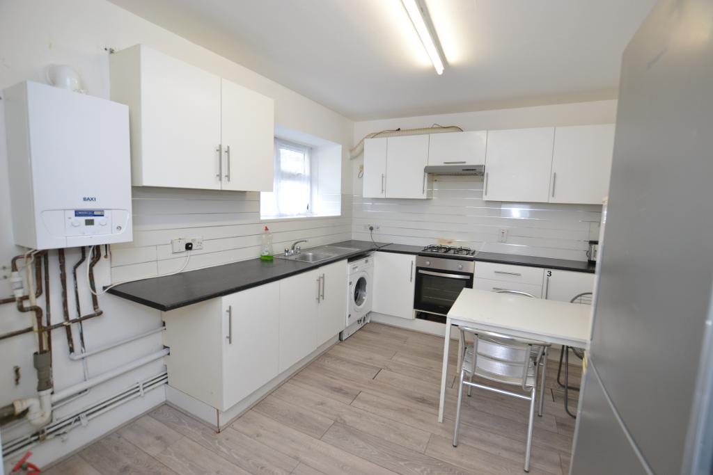 Room Beccles Street in Greater London