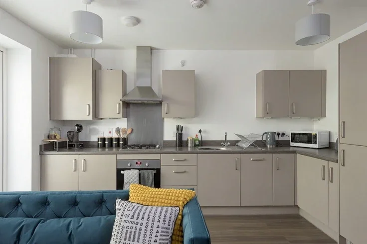 Flat Avebury Boulevard in Milton Keynes