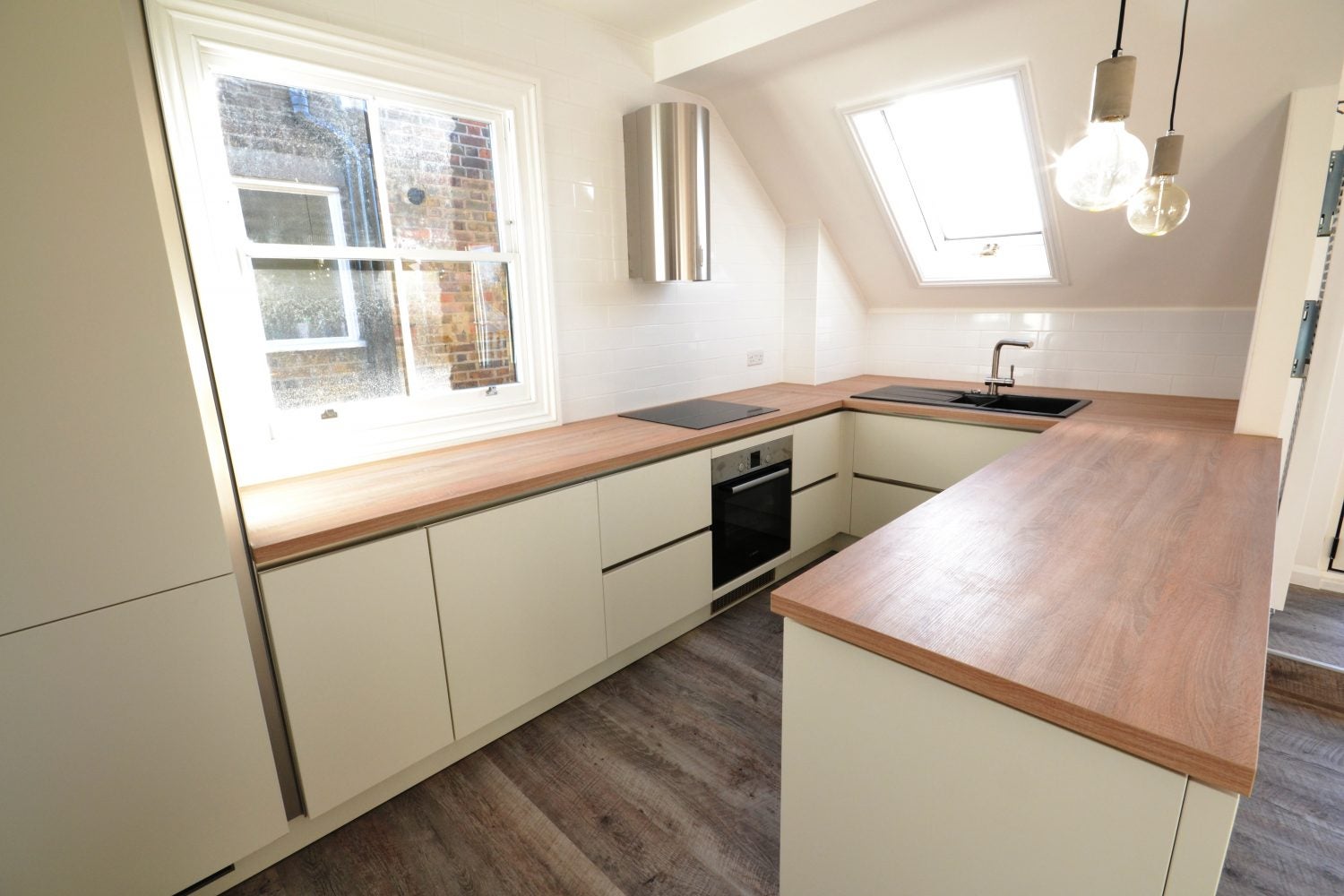 Flat St Quintin Avenue in Greater London