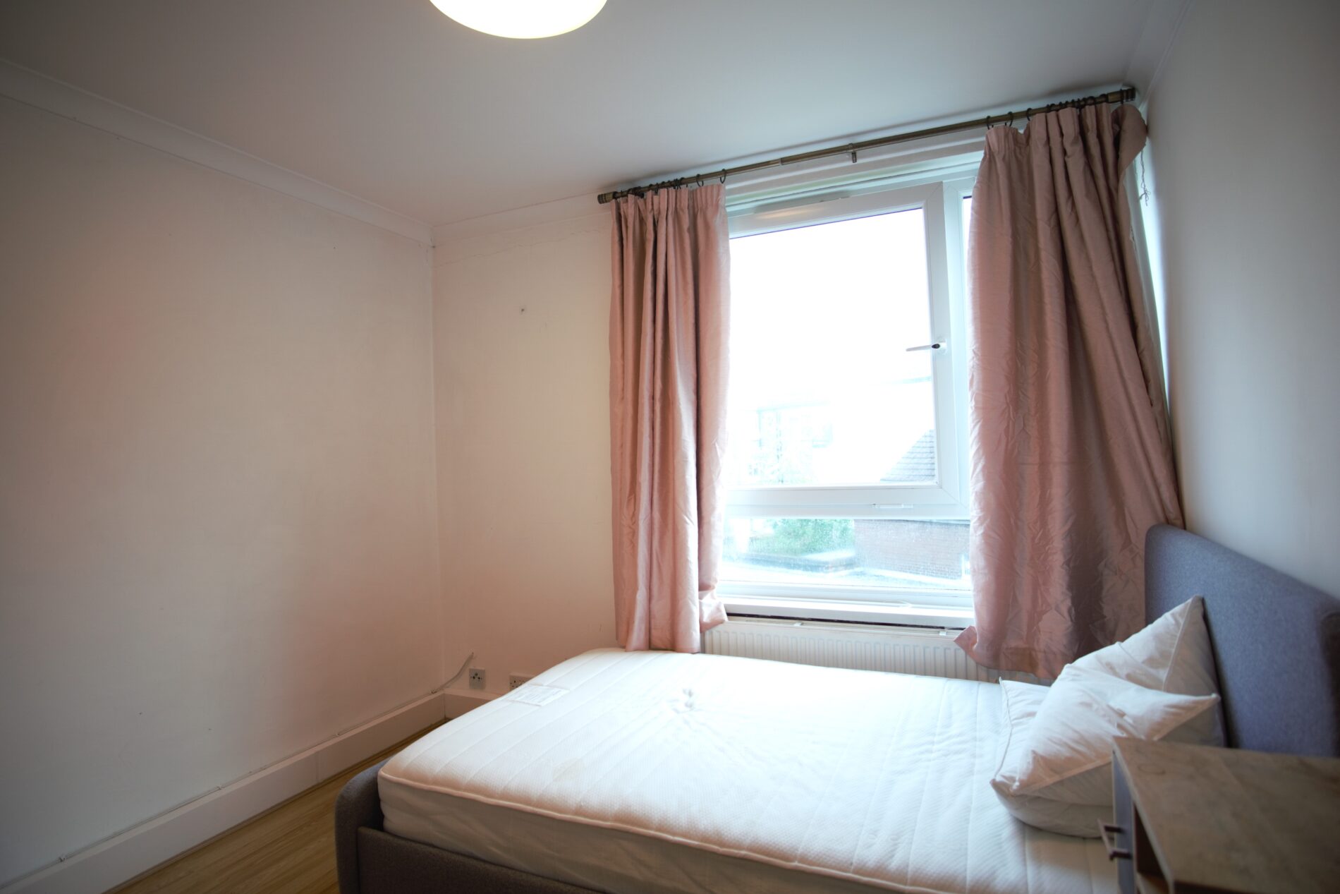 Flat Oldridge Road in Greater London