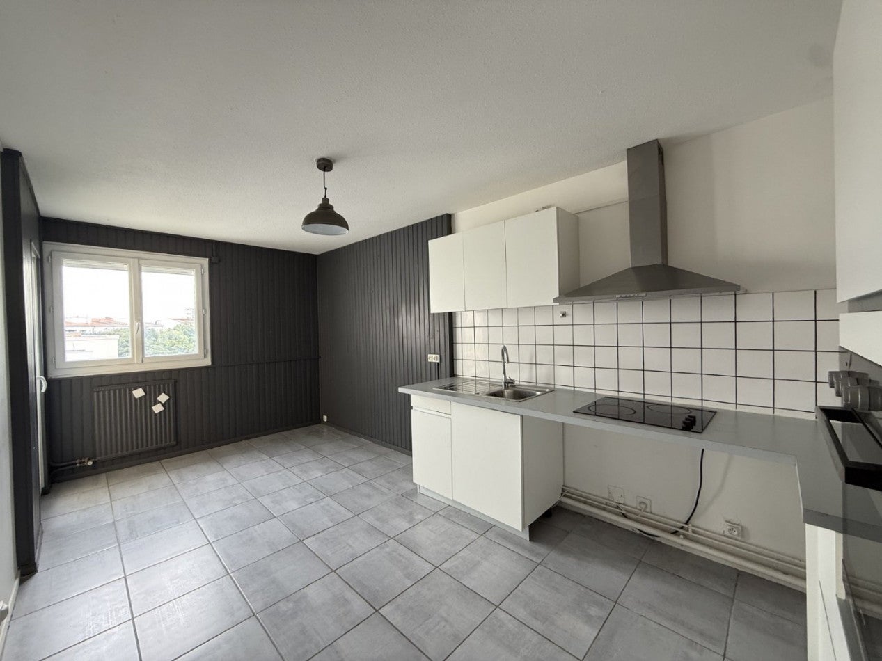 Flat Boulevard Jean Brunhes in Toulouse