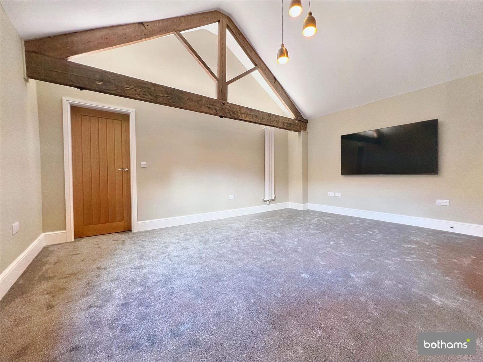 Flat North Parade in Derbyshire Dales