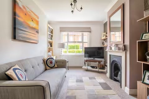 Room Wellington Road in Maidenhead