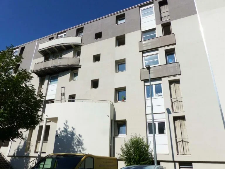Appartement Rue Hélène Boucher à Donzère