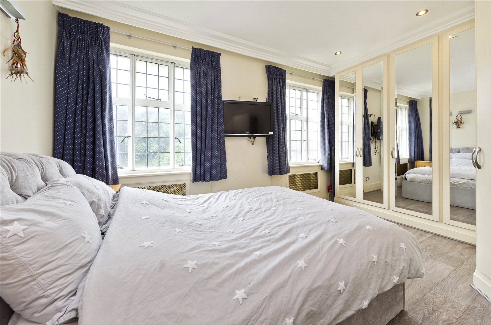 Flat Brompton Road in Greater London