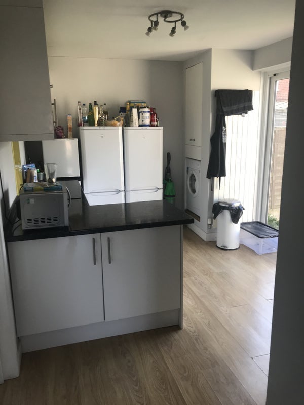 Room Hermitage Road in Metropolitan Borough of Solihull