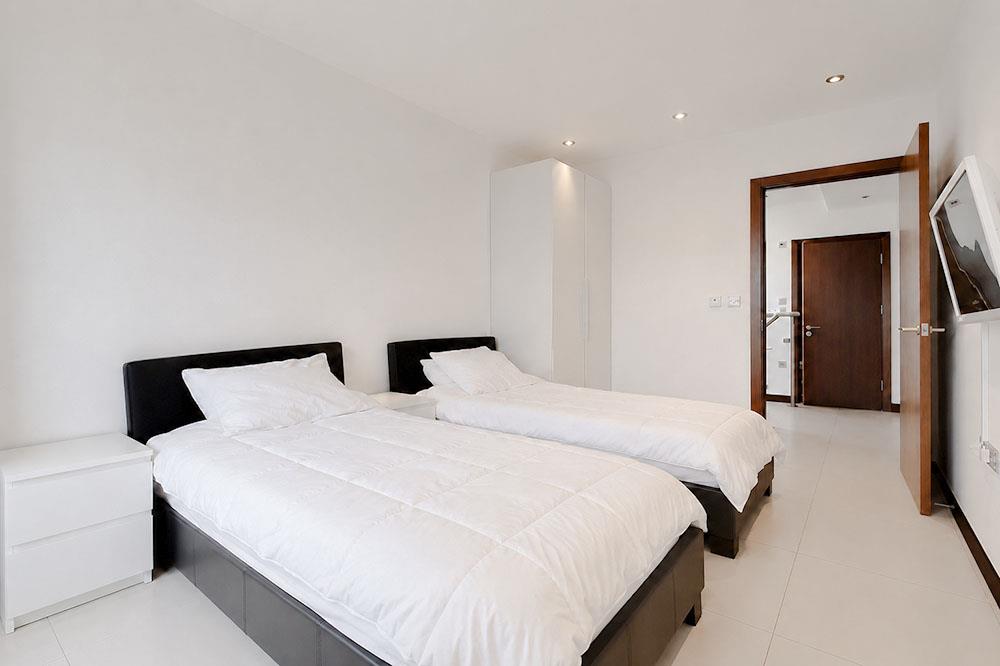 Flat Portman Square in City of Westminster