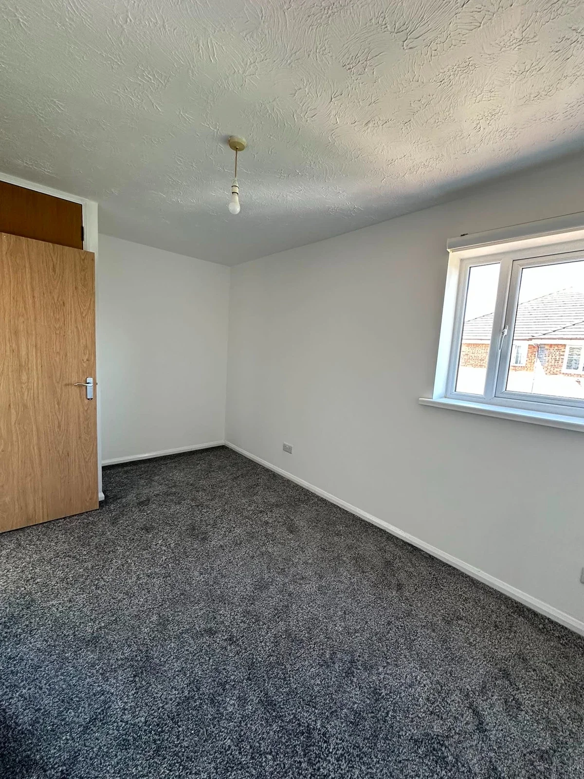 Flat Tennyson Close in Greater London