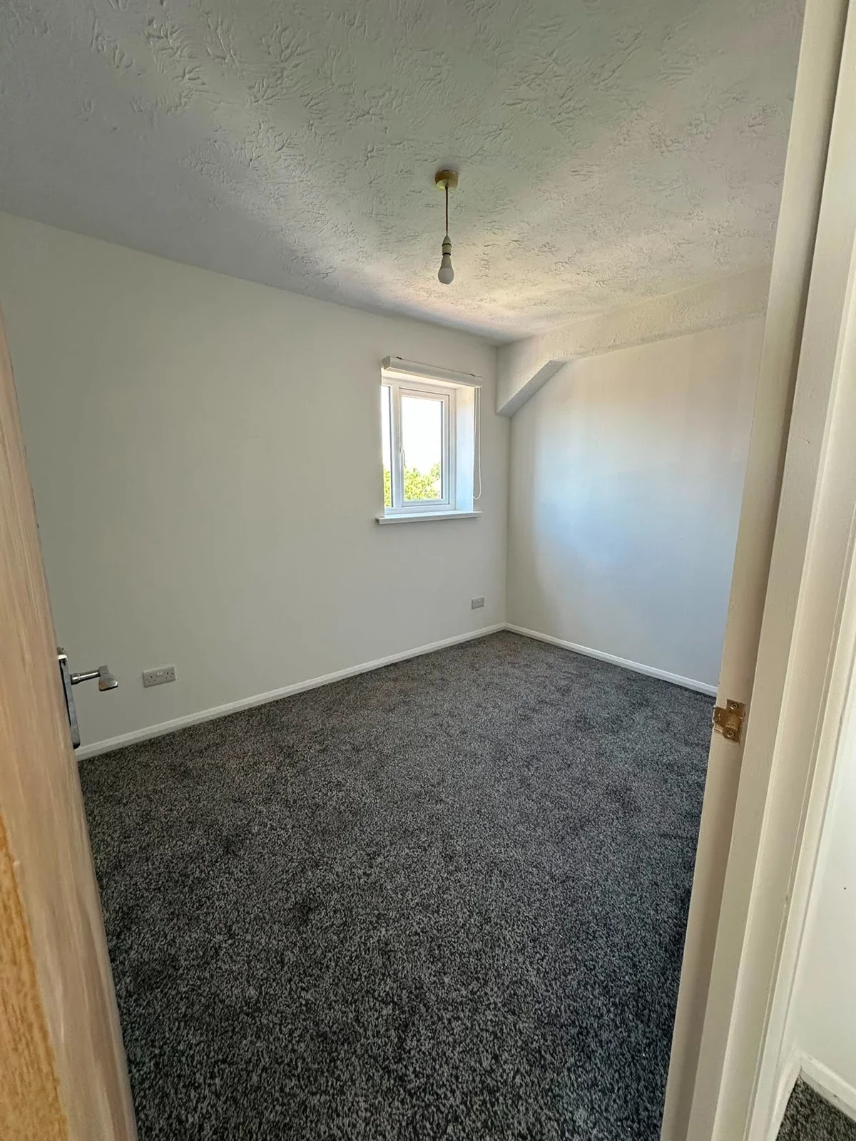 Flat Tennyson Close in Greater London