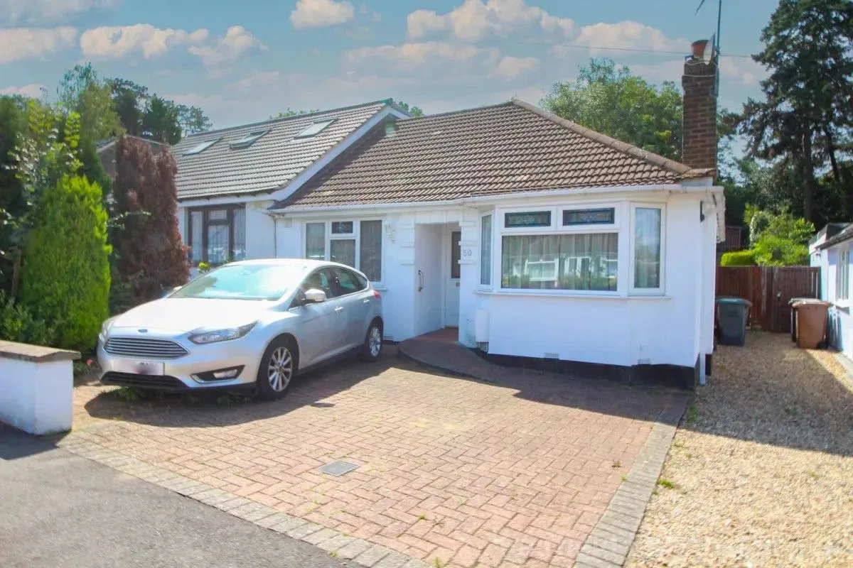 House St. George's Drive in Three Rivers