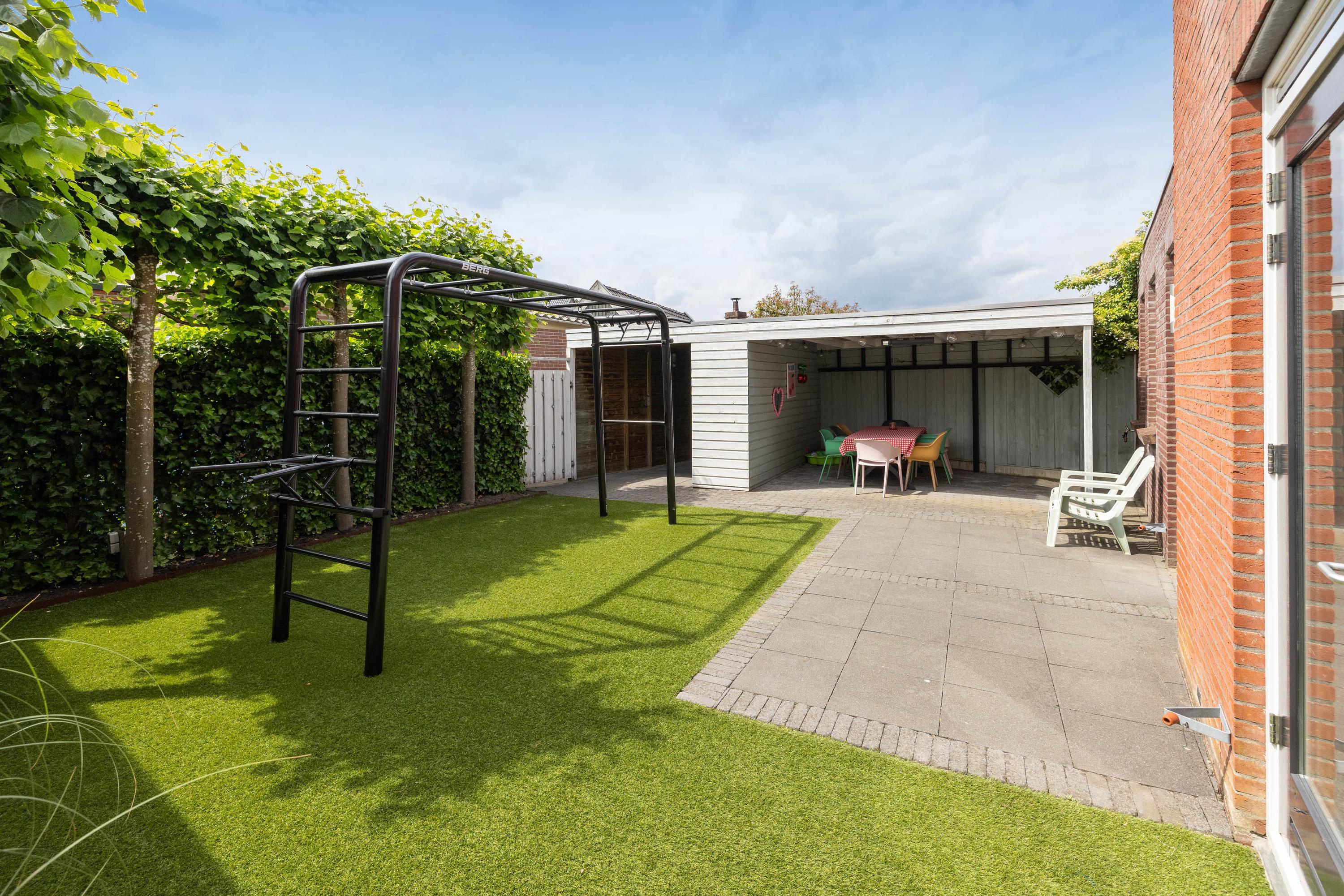 Tussenwoning te koop: Henk Lammstraat 15, Hengelo