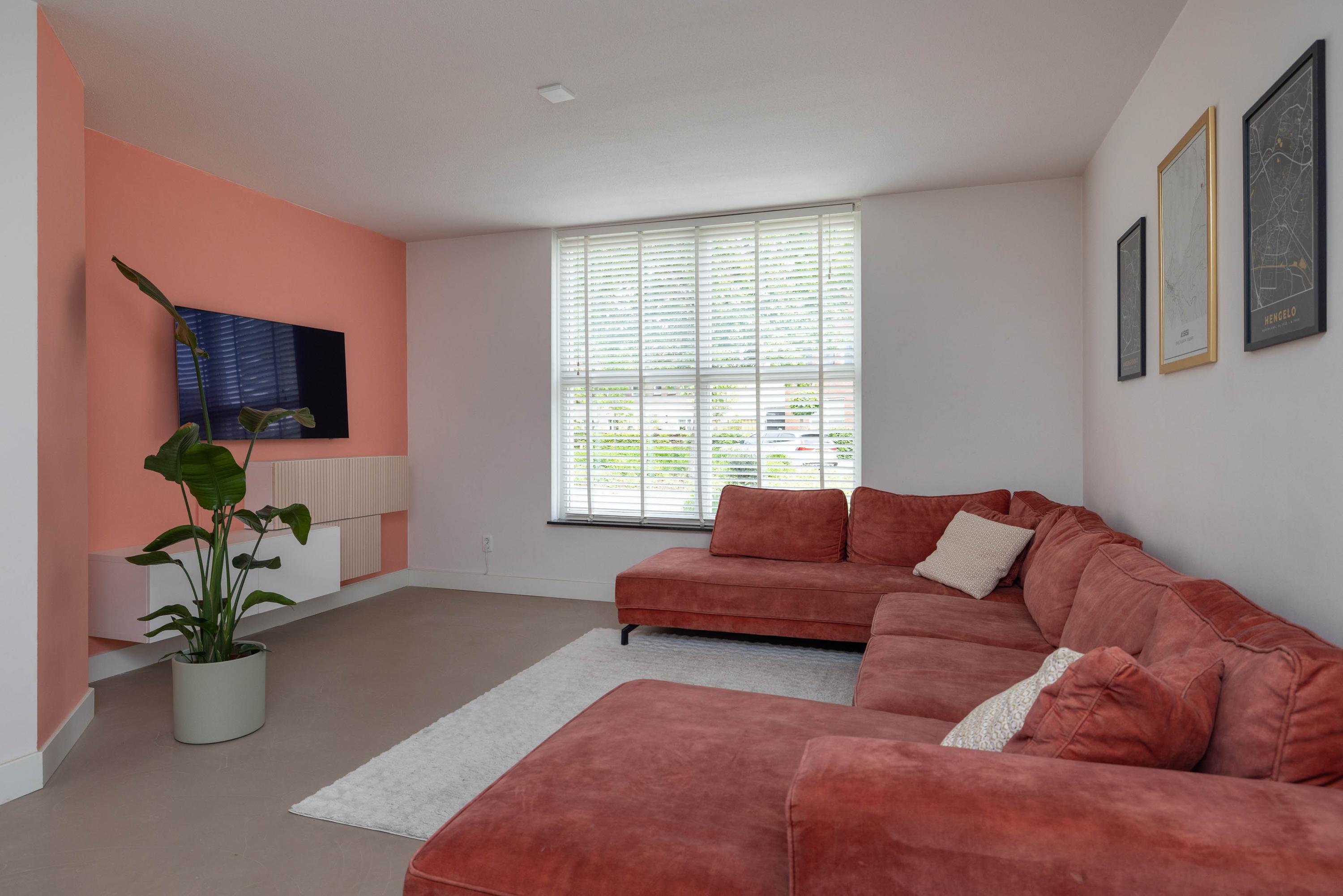 Tussenwoning te koop: Henk Lammstraat 15, Hengelo