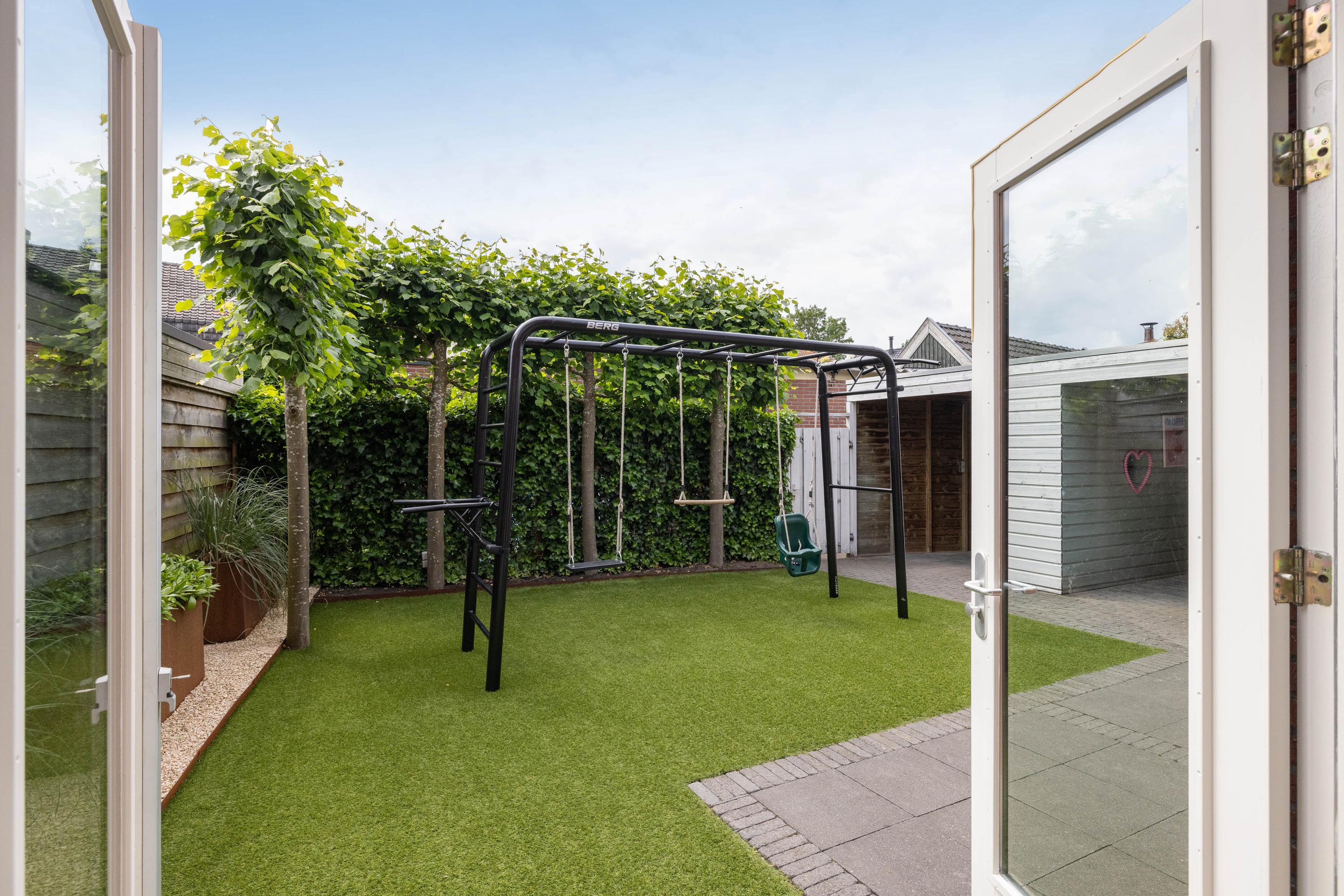 Tussenwoning te koop: Henk Lammstraat 15, Hengelo