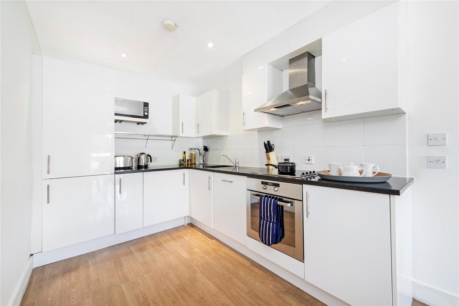 Flat Seward Street in Greater London