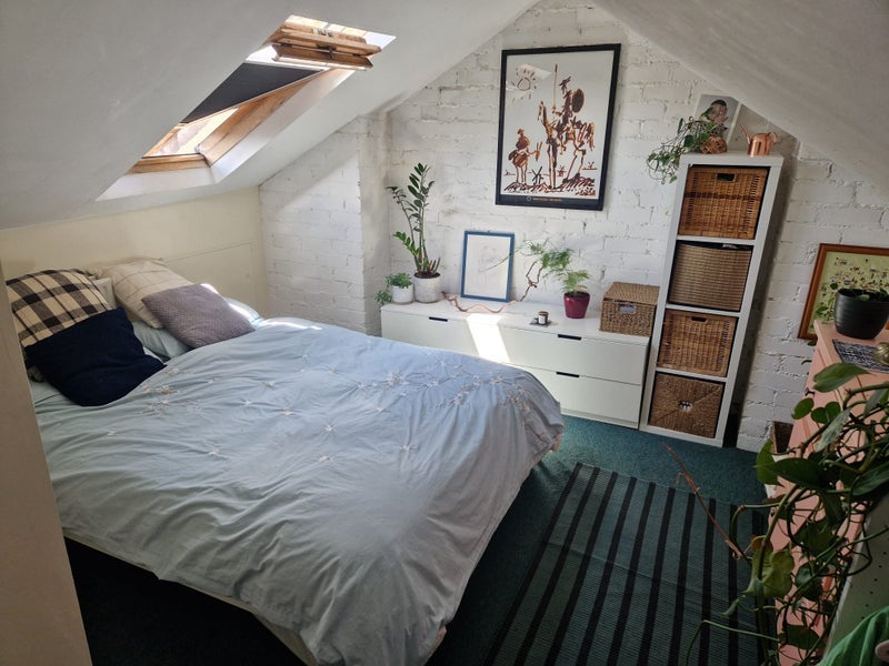Room Raymend Road in Bristol