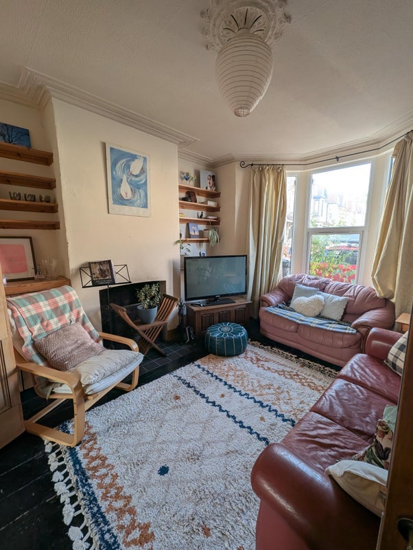 Room Raymend Road in Bristol